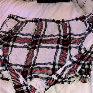 Off the shoulder plaid crop top
